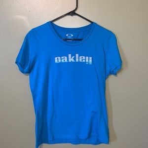 Women’s Oakley Tee
